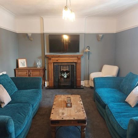 Llandudno Apartment, Quirky Pub With Tropical Beer Garden Εξωτερικό φωτογραφία