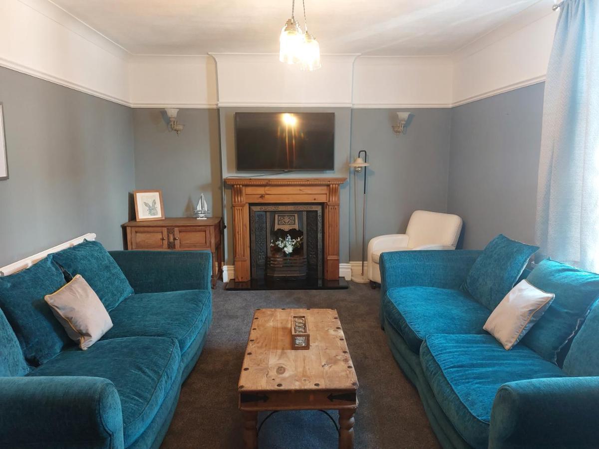 Llandudno Apartment, Quirky Pub With Tropical Beer Garden Εξωτερικό φωτογραφία