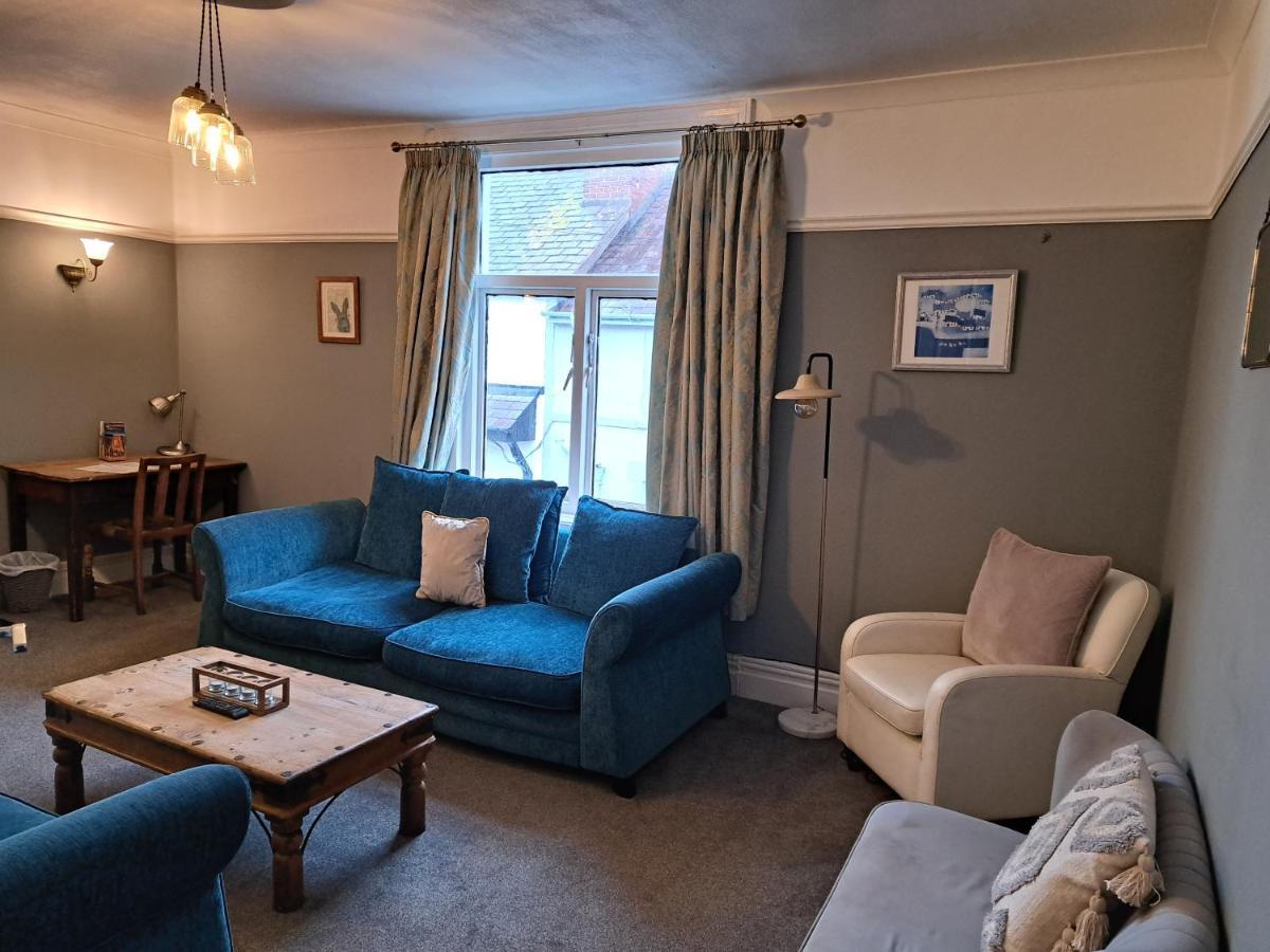 Llandudno Apartment, Quirky Pub With Tropical Beer Garden Εξωτερικό φωτογραφία