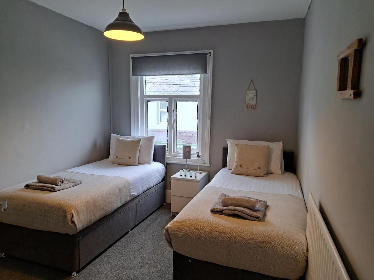 Llandudno Apartment, Quirky Pub With Tropical Beer Garden Εξωτερικό φωτογραφία
